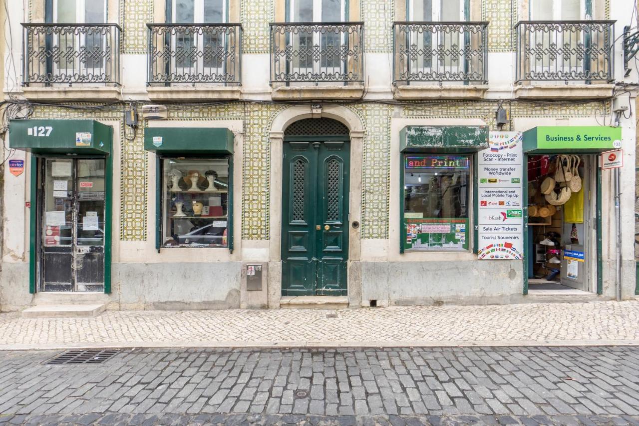 The Color Hostel Lisboa Exteriör bild